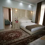 Boutique 5* 地拉那