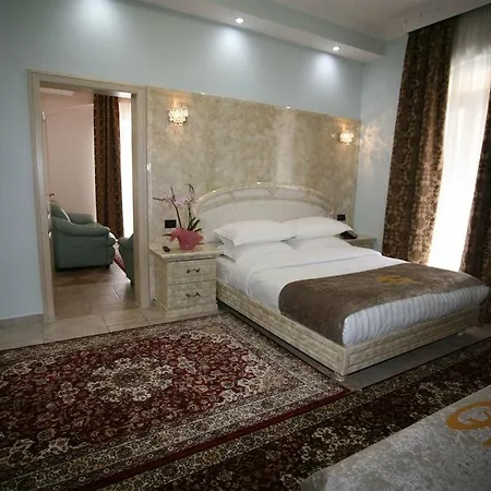 Boutique 5* 티라나
