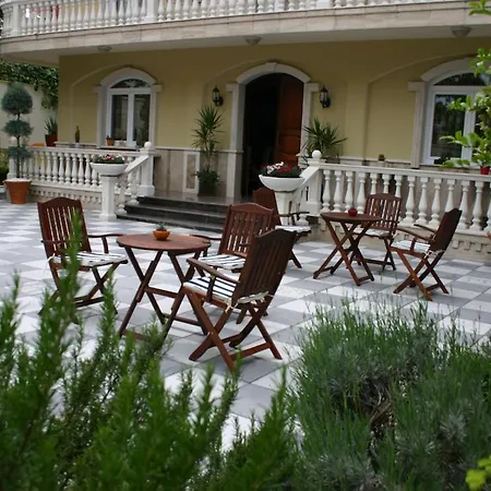 Отель Boutique 5*